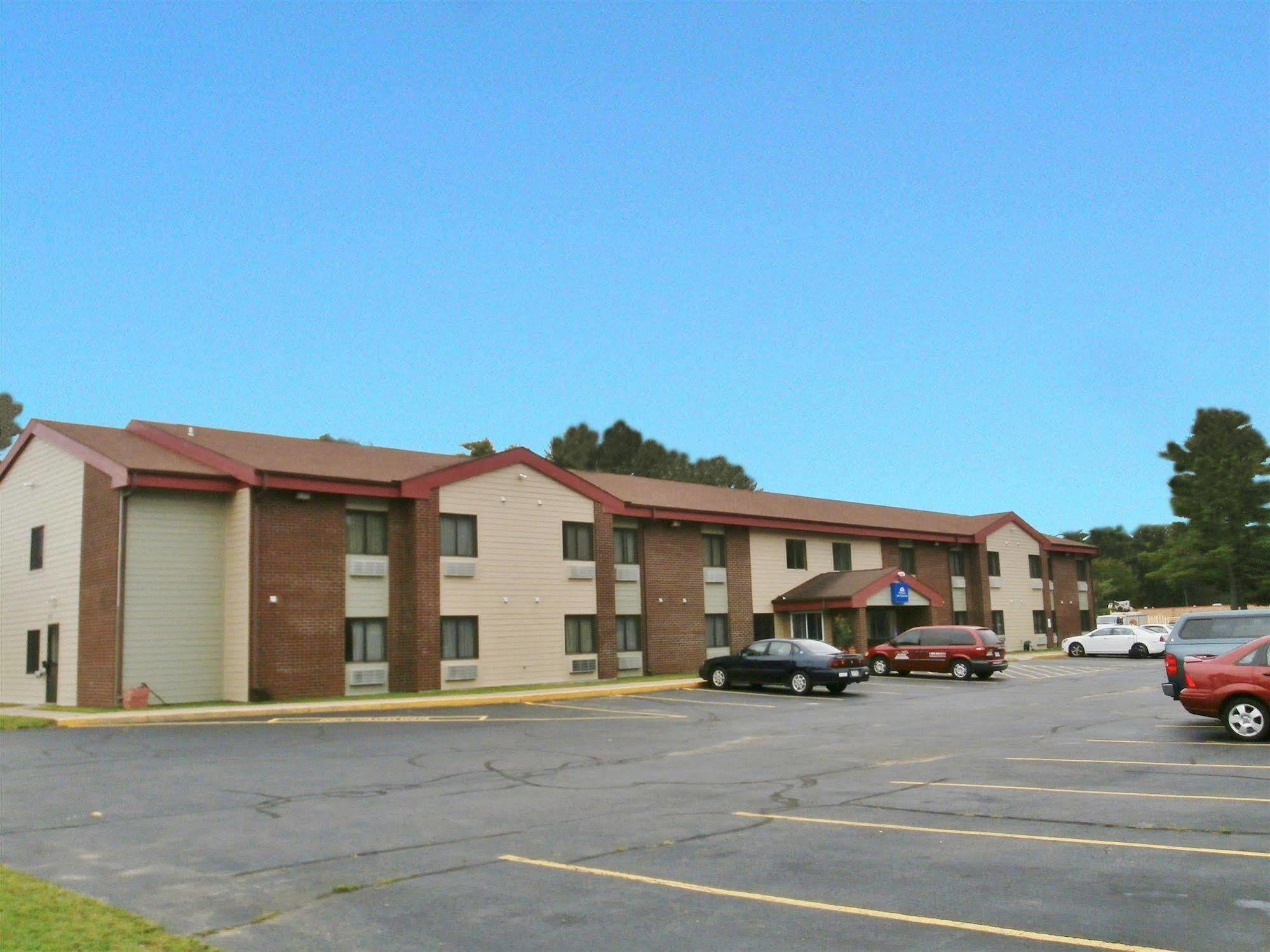 Americas Best Value Inn Wisconsin Rapids Exterior photo